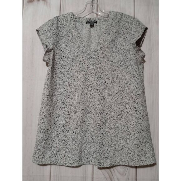 Hilary Radley Shirt Ladies Small‎ White Black Capped Sleeve V-Neck - Picture 1 of 7